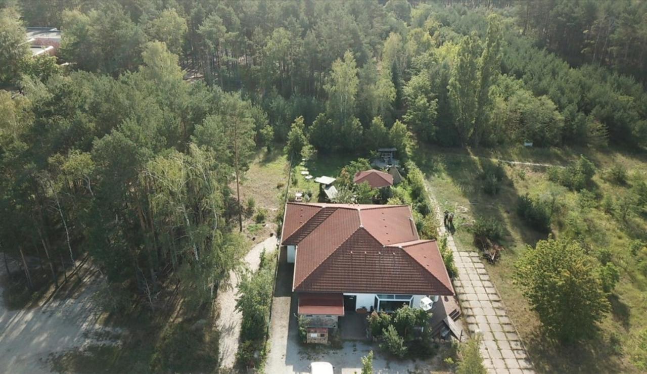 Apartment Gnubbel Am Wald Weisswasser Exterior photo